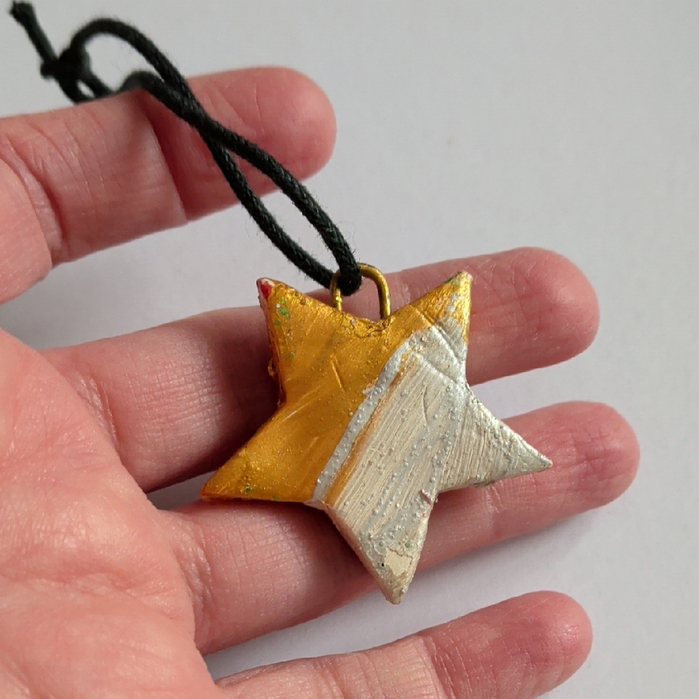 🗝️FREE Clay Christmas Ornament 🌲
